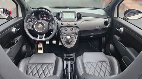 Car image 11