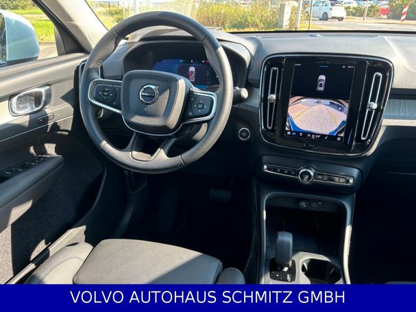 Volvo XC40 B3 Core 120 kW image number 13