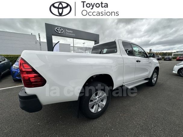 Toyota Hilux D Cab 2.4 4D 4WD 110 kW image number 16