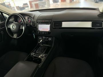 Car image 35