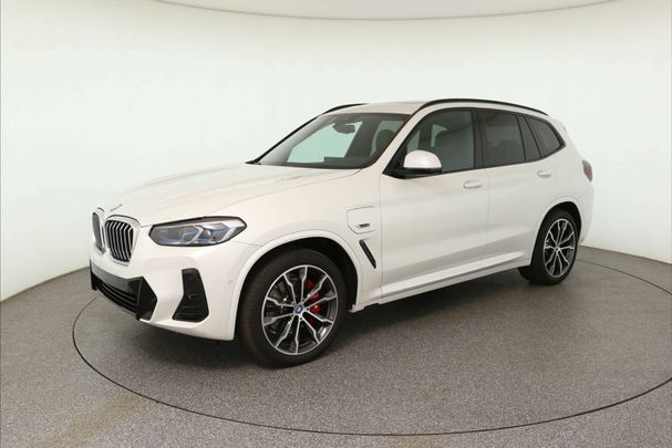 BMW X3 xDrive30e 215 kW image number 1