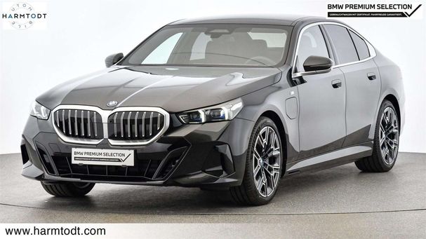 BMW 550 e xDrive 359 kW image number 1