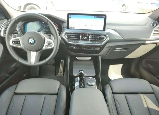 BMW X4 xDrive 140 kW image number 9