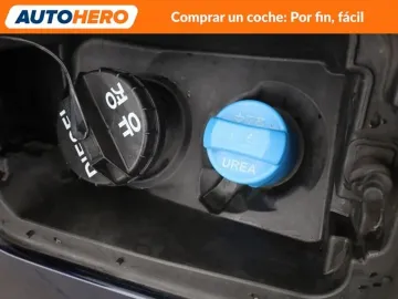 Car image 40