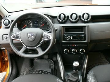 Car image 19