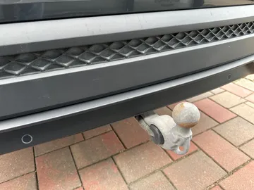 Car image 33