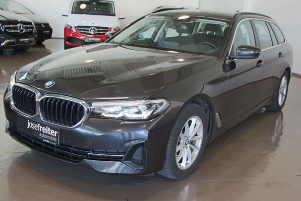 BMW 520d Touring xDrive 140 kW image number 1