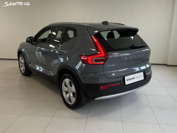 Volvo XC40 D3 Momentum 110 kW image number 5