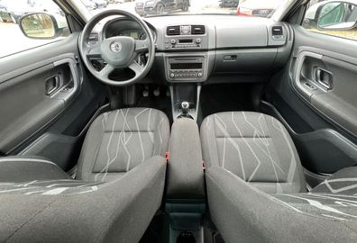 Car image 10