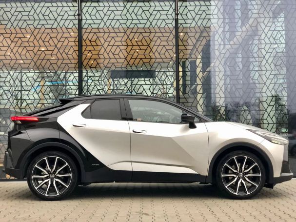 Toyota C-HR 145 kW image number 2