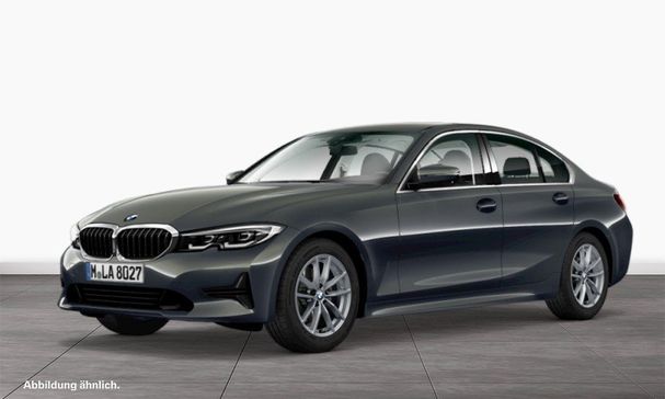 BMW 330i xDrive Advantage 190 kW image number 1