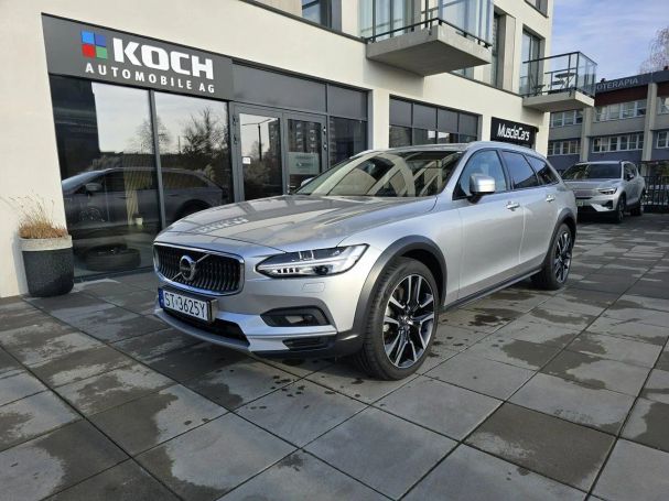 Volvo V90 Cross Country AWD 173 kW image number 2