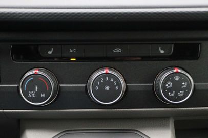 Car image 41