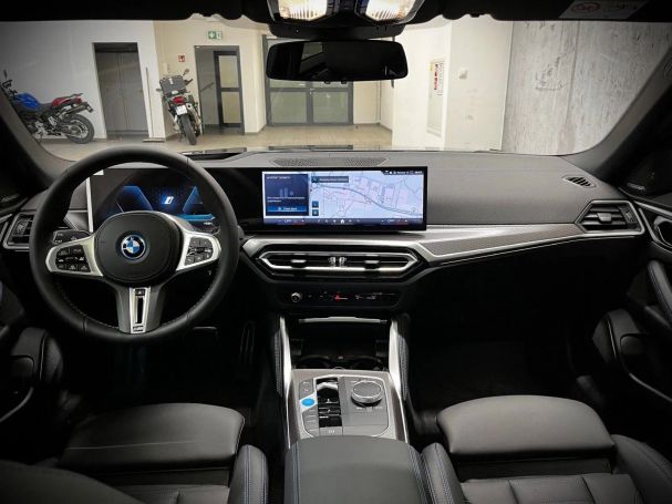 BMW i4 400 kW image number 15