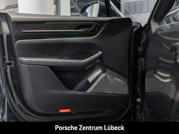 Car image 45