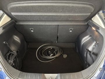 Car image 33