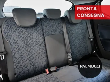 Car image 23