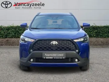 Car image 4