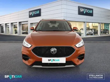 Car image 4