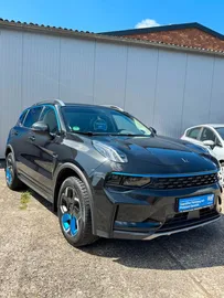 Car image 3