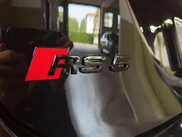 Car image 33