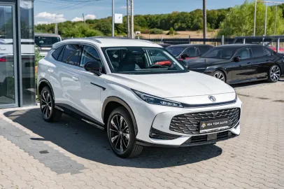 Car image 32