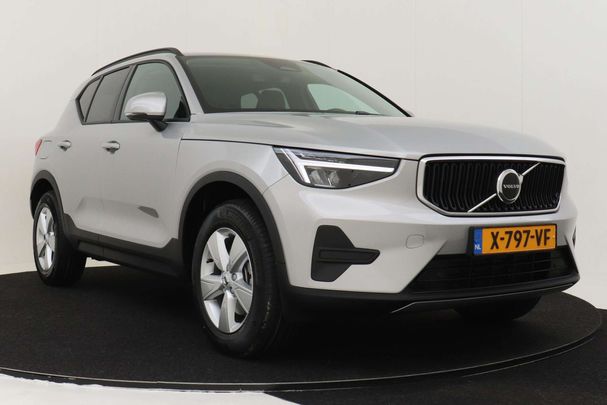 Volvo XC40 B3 Essential 120 kW image number 11