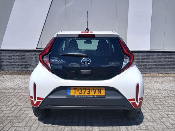 Toyota Aygo X 1.0 VVT-i 53 kW image number 4