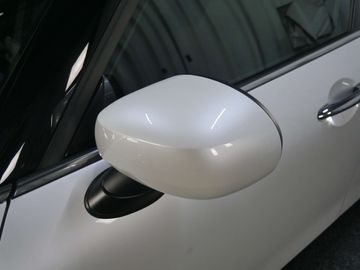 Car image 33