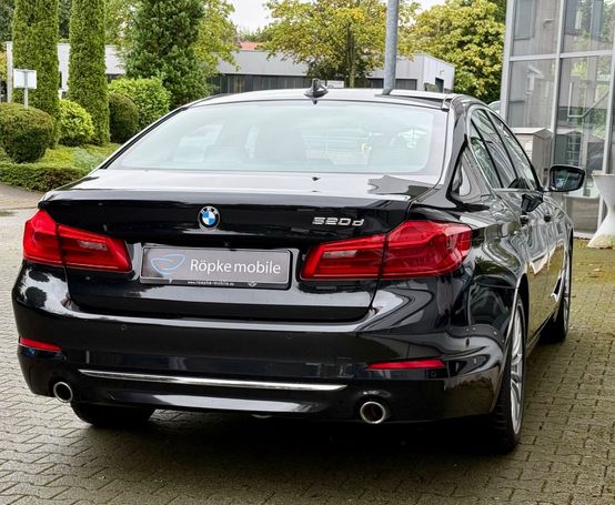 BMW 520d Luxury Line 140 kW image number 6