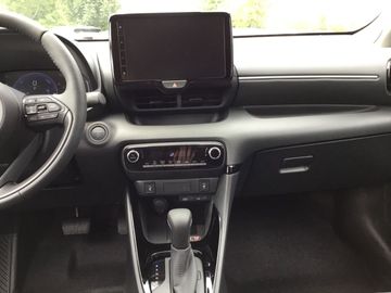 Car image 11