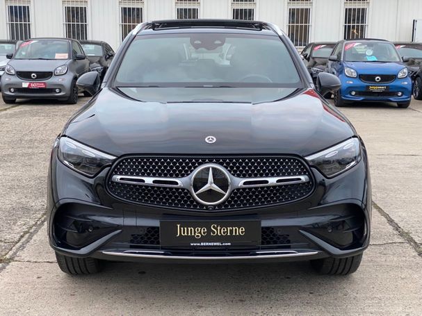 Mercedes-Benz GLC 300 e AMG 230 kW image number 4