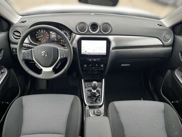 Car image 11