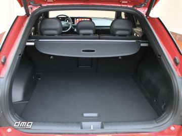 Car image 30