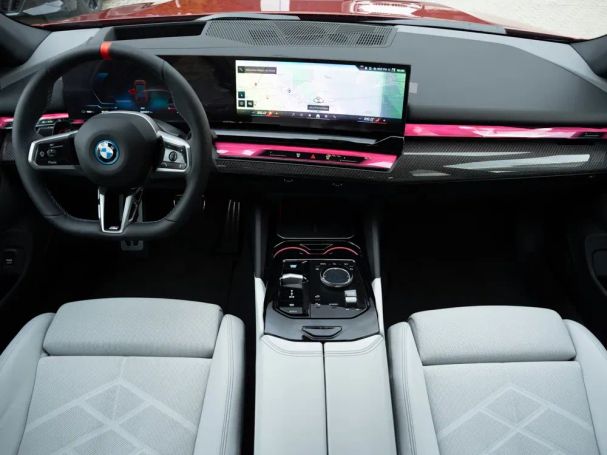 BMW i5 M60 xDrive 440 kW image number 6