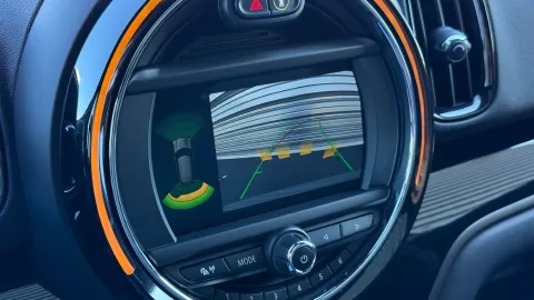 Car image 37