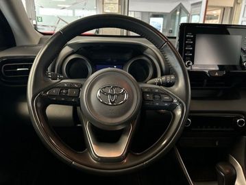 Car image 15