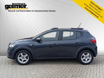 Car image 5