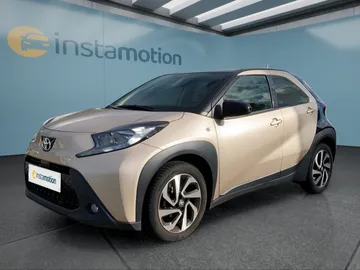 Car image 1