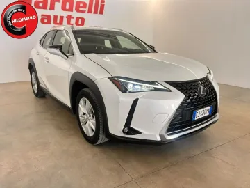 Car image 2