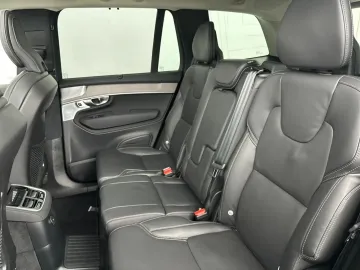 Car image 43