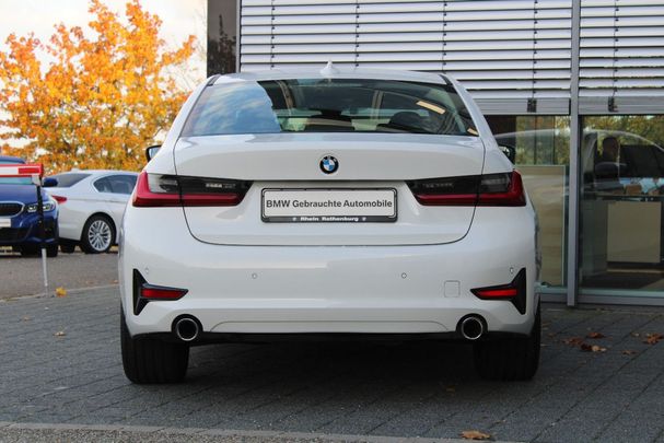 BMW 320i Advantage 135 kW image number 5