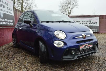 Car image 3
