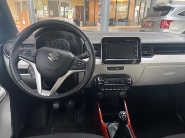 Car image 12