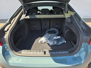 Car image 35