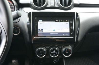 Car image 24