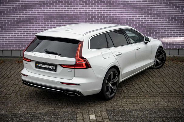 Volvo V60 T6 Recharge AWD 250 kW image number 15