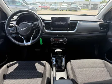 Car image 23