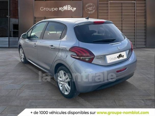 Peugeot 208 PureTech 82 Signature 61 kW image number 5