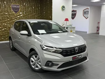 Car image 3